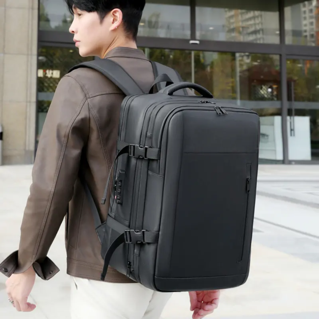Vacuum Compression Travel Backpack 17" | Built-in Air Pump